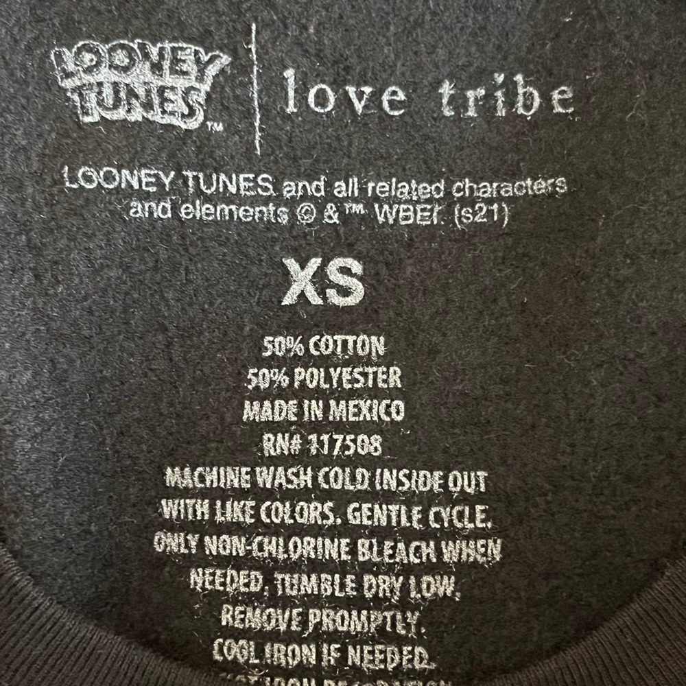 Looney Tunes Unisex Black Sweater - Picture 3 of 3